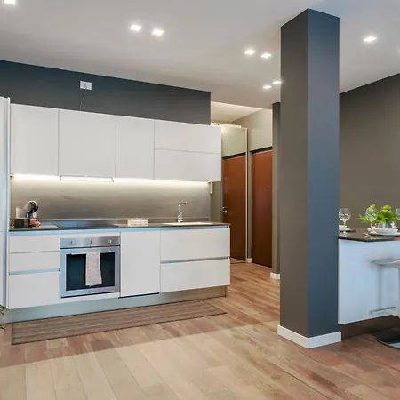 Essenza Moderna Centro & Comfort 아파트 *