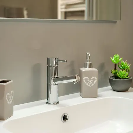 Essenza Moderna Centro & Comfort Διαμέρισμα Μπρέσια
